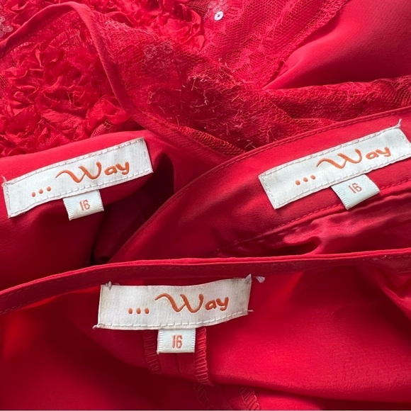 Vintage red three piece set maxi dress with floral lace embellished jacket - Picture 6 of 13